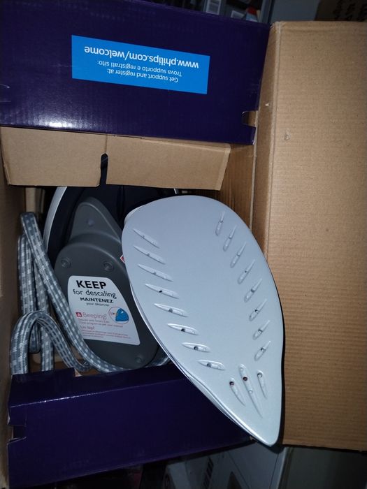 Парна станция за гладене Philips HI5918/20, 2400 W, Подвижен резервоар