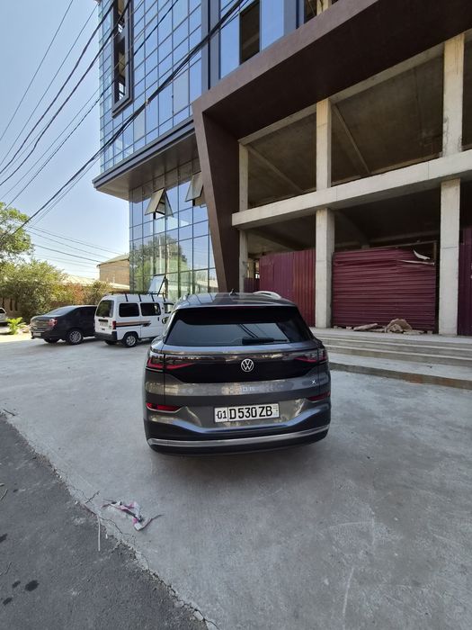 Volkswagen ID6  First edition