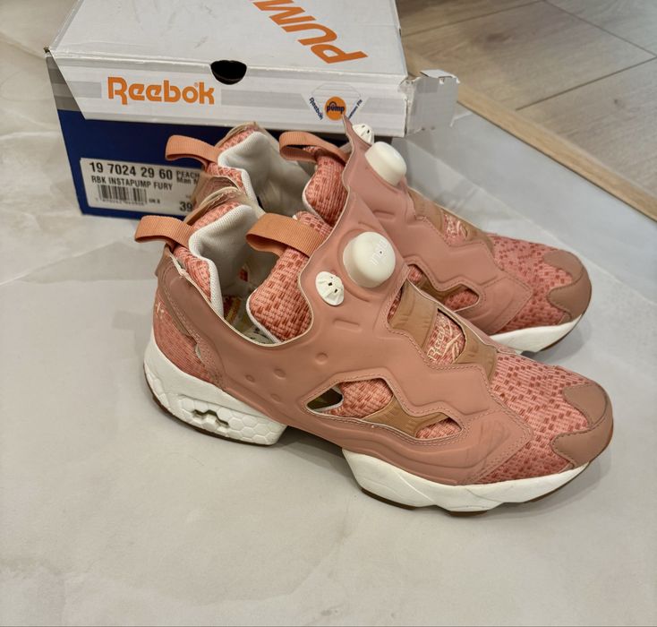Reebook Instapump Fury 39 номер
