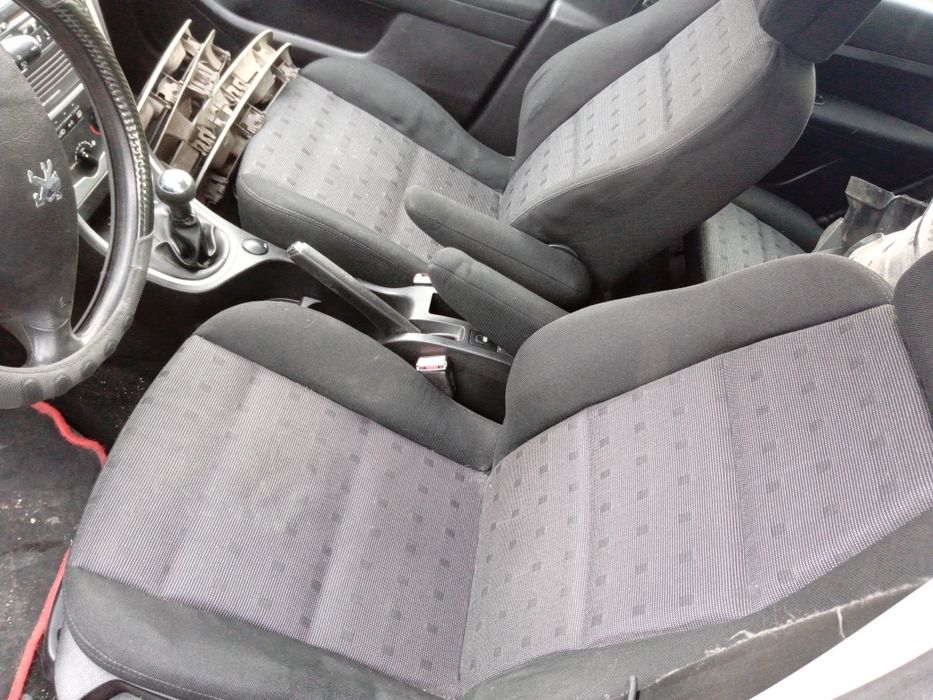 Пежо 307 хди 1.6 7 места Peugeot 307 1.6 hdi само на части