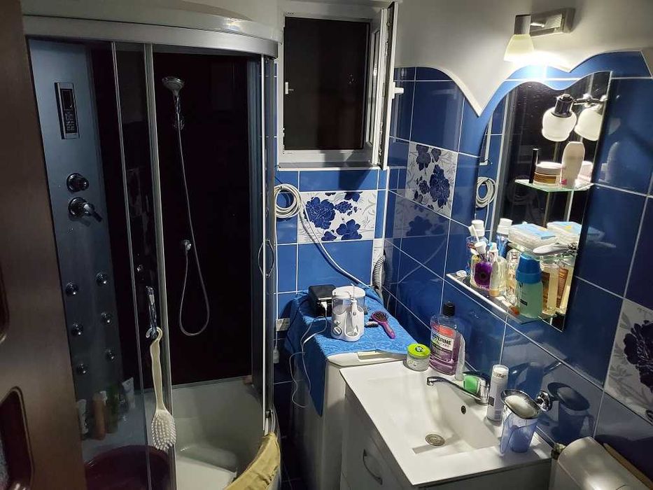 Apartament mobilat de vanzare cu 3 camere