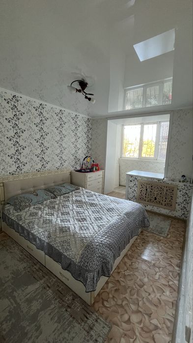 Продам спальный гарнитур