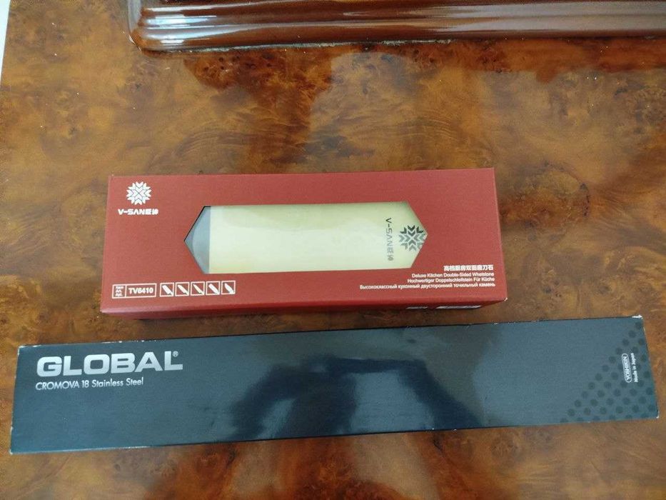 Продам набор: нож Global+точильный камень V-SANE (покупал в Польше)