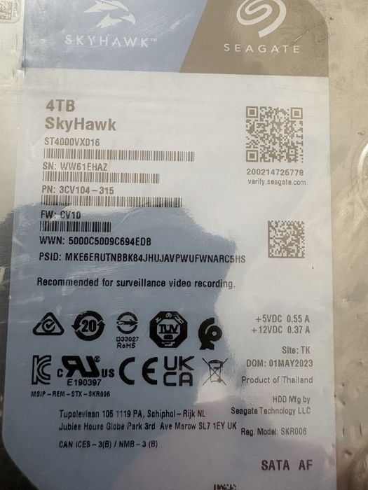 Продам жесткий диск seagate skyhawk 4 tb