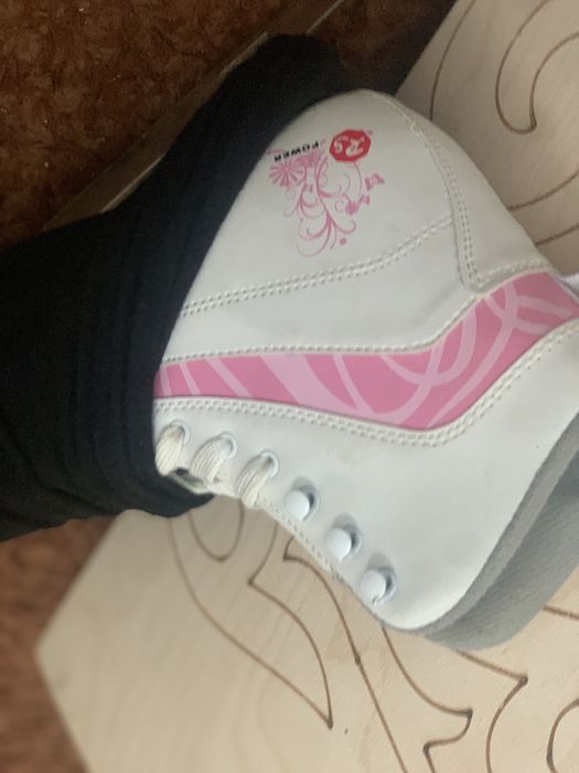 Коньки фигурные 37 размер