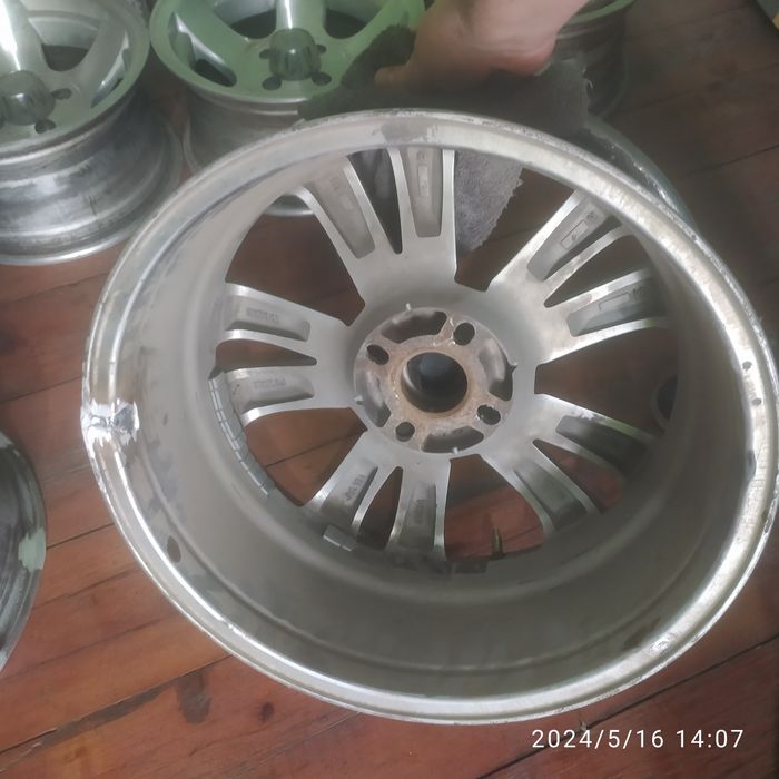 Продам диски каптос 17