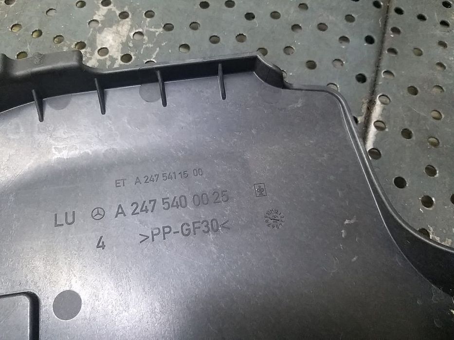 Capac baterie mercedes b class w247 a2475400025 a2475411500