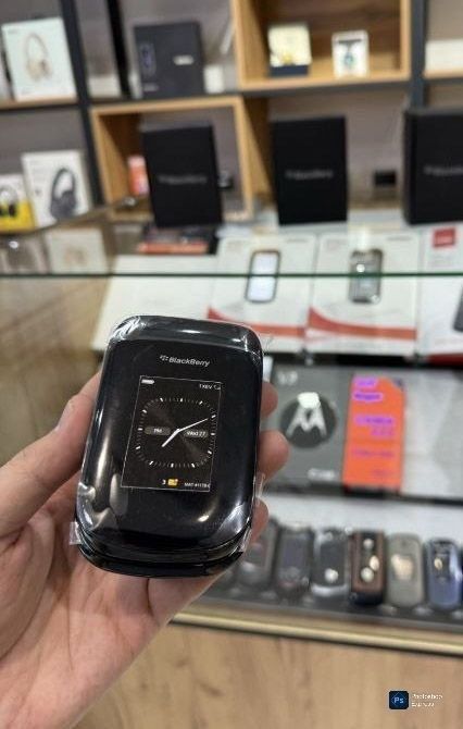 Новый Blackberry 9670 CDMA Perfectum Mobile  коробка документ