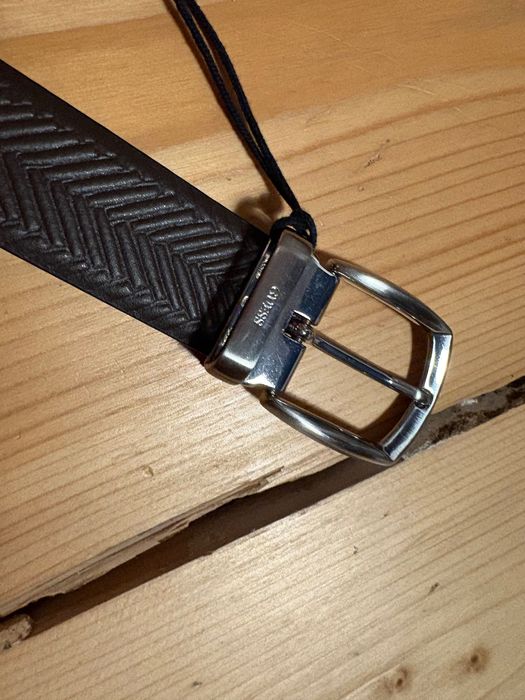 Curea GUESS originală din piele maro Made in Italy mărime S 85 cm nouă