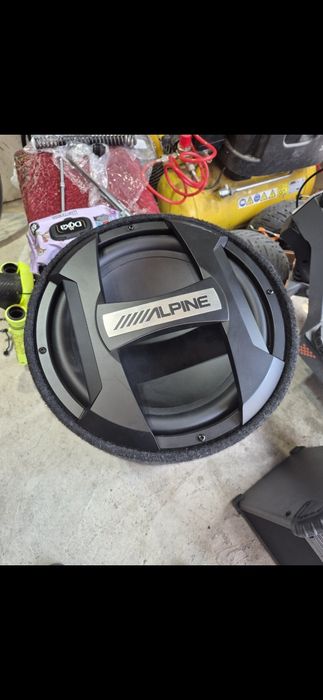 Бас каса alpine swt 12s4