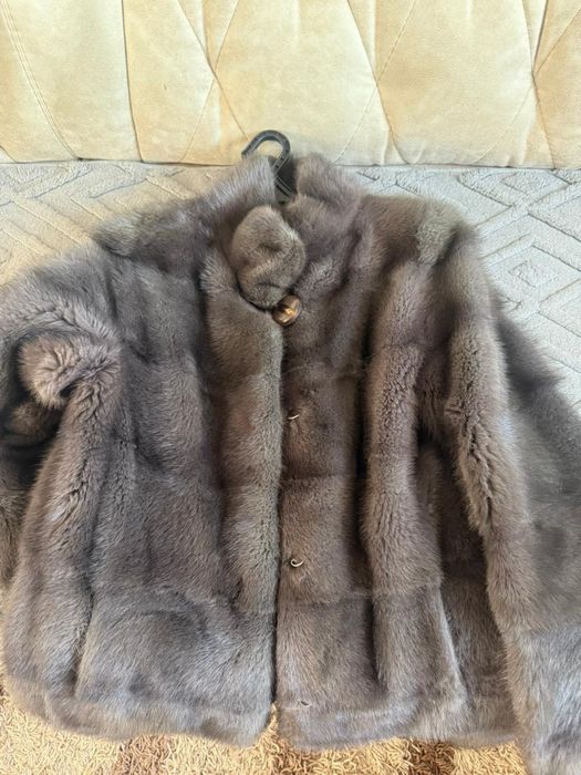 Продам норковую шубу