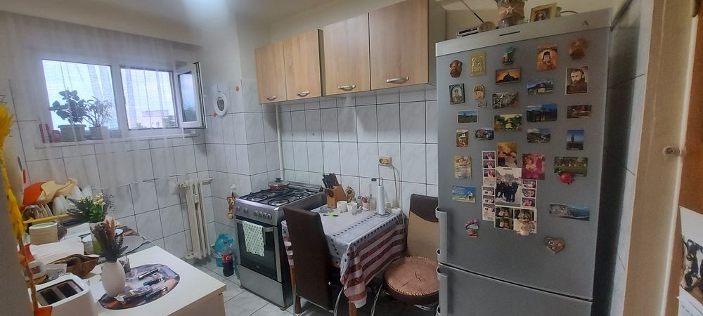 Inchiriez apartament 2 camere