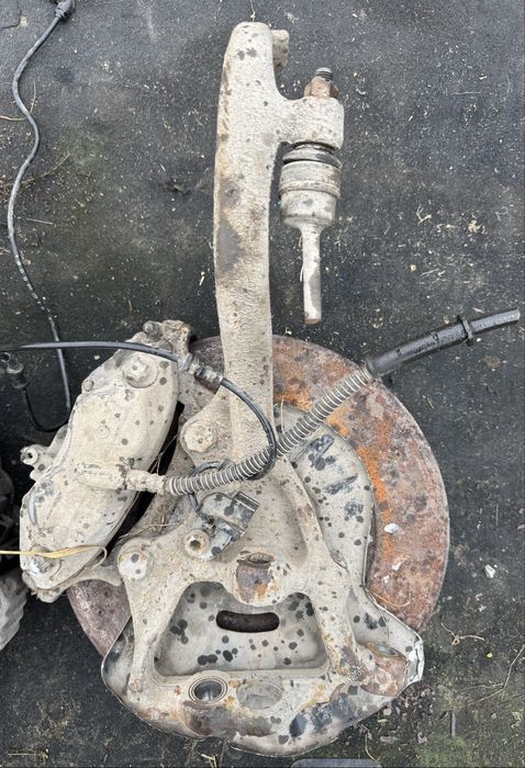 Преден шенкел ляв и десен за Mercedes S класа W221