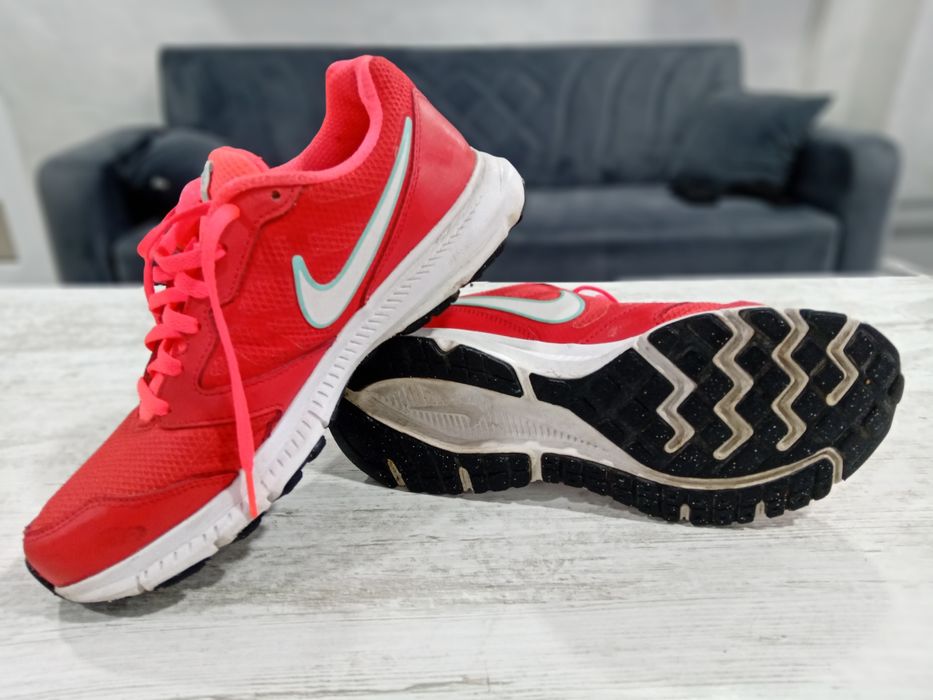 Продавам маратонки  Nike  и  adidas