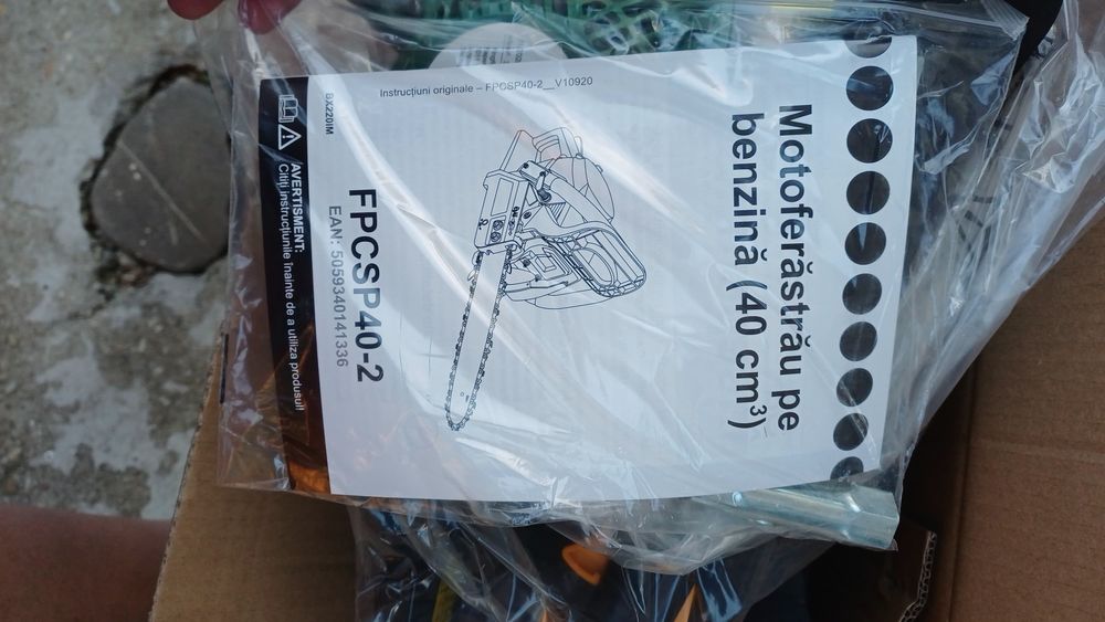 Drujba cu motor pe benzina Kingfisher FPCSP40-2 , in 2 timpi, 35 cm, 40cc, NOU