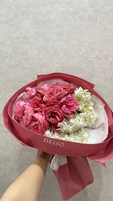 Букет цветов 13000 тг