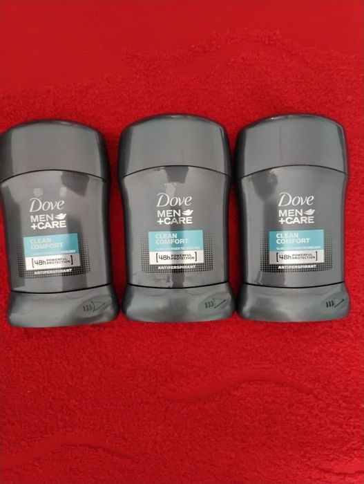 Vopsea păr nouă, sigilată