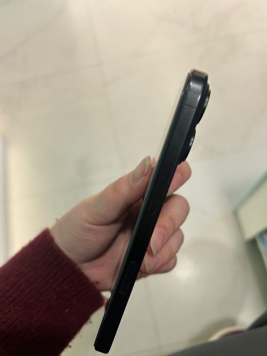 Iphone 16 с гарантий