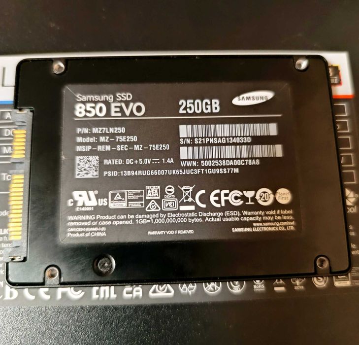Процесор Ryzen 5 5500GT, AsRock B450, GTX 1660 Super, 16GB RAM 3200, Захранване 550W, SSD 250GB Samsung 850 EVO