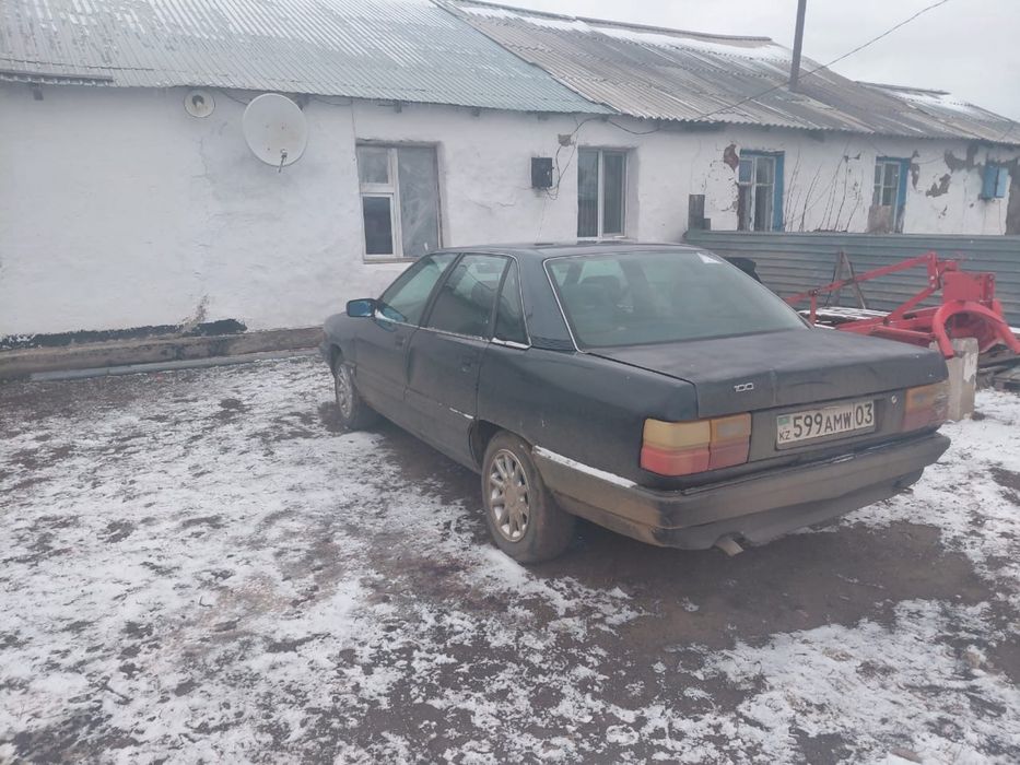 Продам хорошую ауди 100
