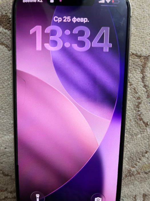 Новый айфон 15 про емкость 92%