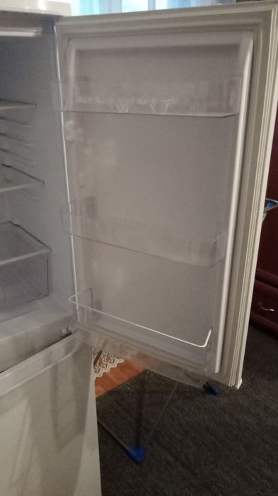 Продам холодильник Бирюса