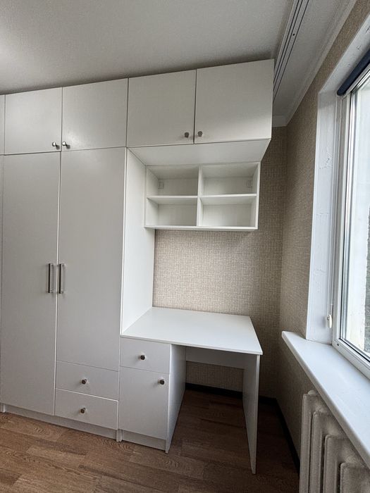 продам шкаф белый