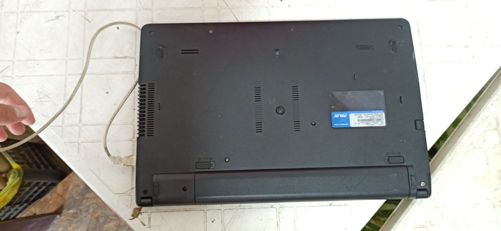Noutbook Asus-PK