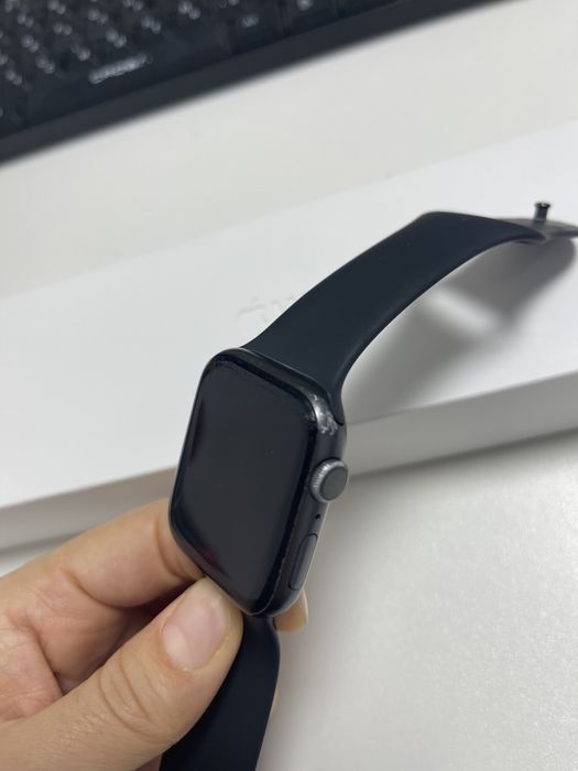 Продаю срочно Apple Watch 6 44mm