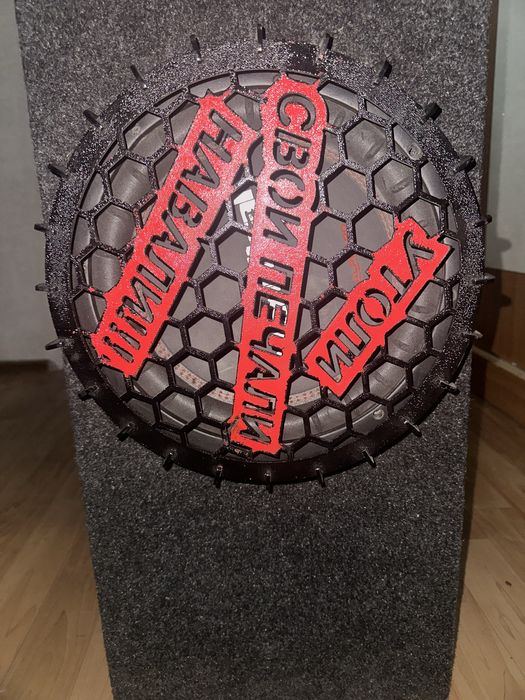 Продам сабвуфер.