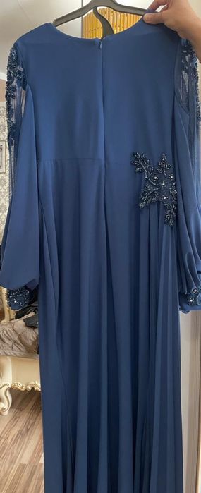 Красивое вечернее платье