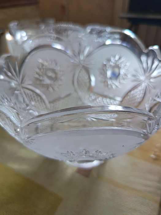 Хрустальная ваза