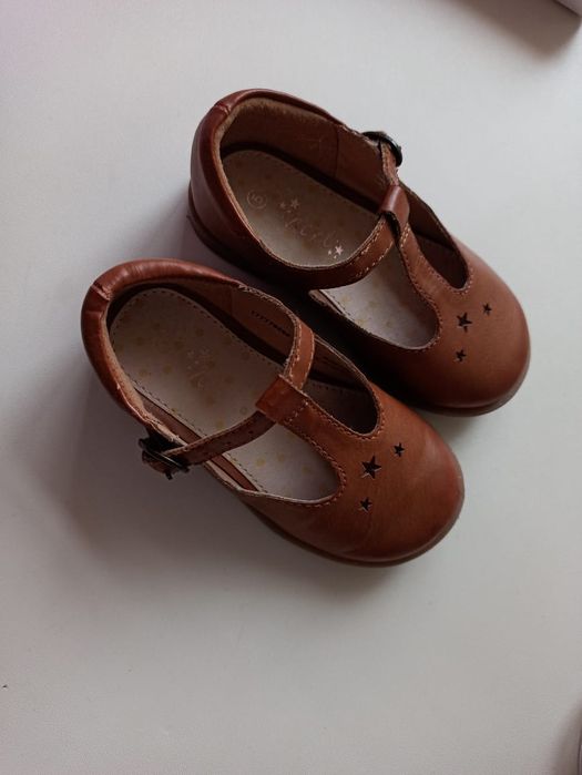 Обувь для девочки