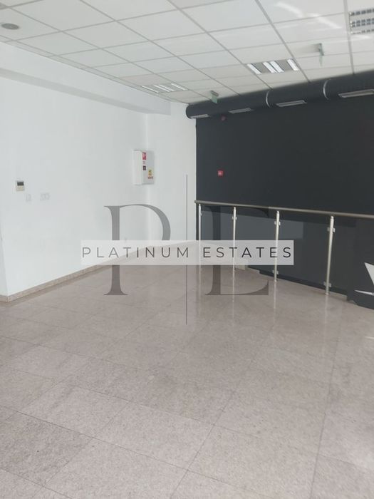 Дава се под наем Магазин в София, Център - 160 кв.м за 2200 € - Снимка #4