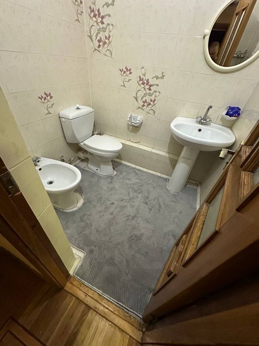 Уч тепа район 13 квартал 4/3/5 кирпичный дом