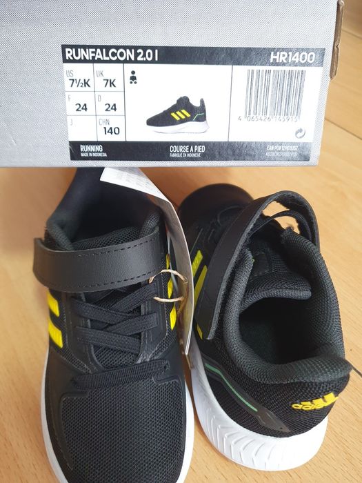 Adidasi negri Adidas marime 24 - nepurtati