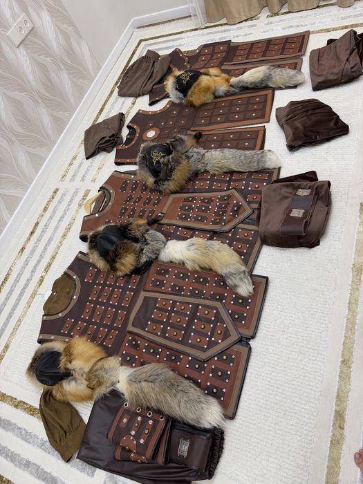 Батырлардын костюмы
