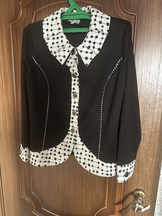 Трикотажный жакет