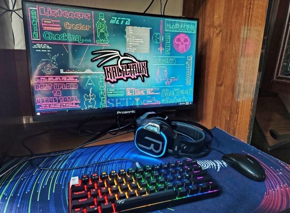 Kompyuter sotiladi srochno