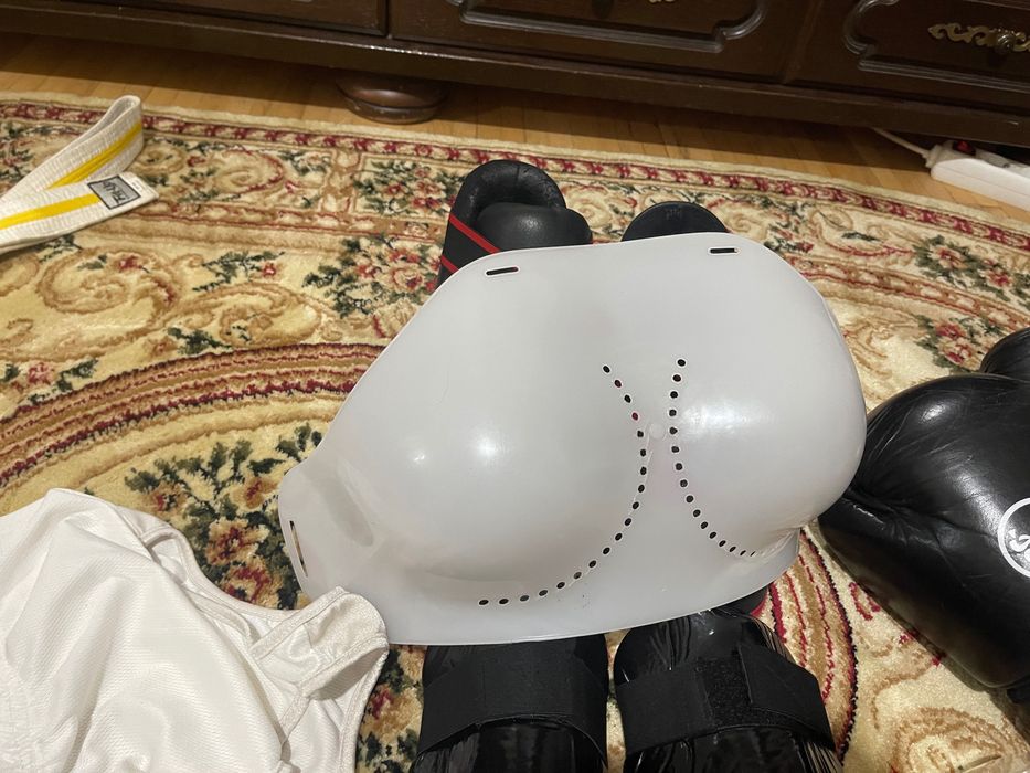 Echipament de kickboxing