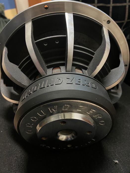 Бас каса /туба Ground Zero 12