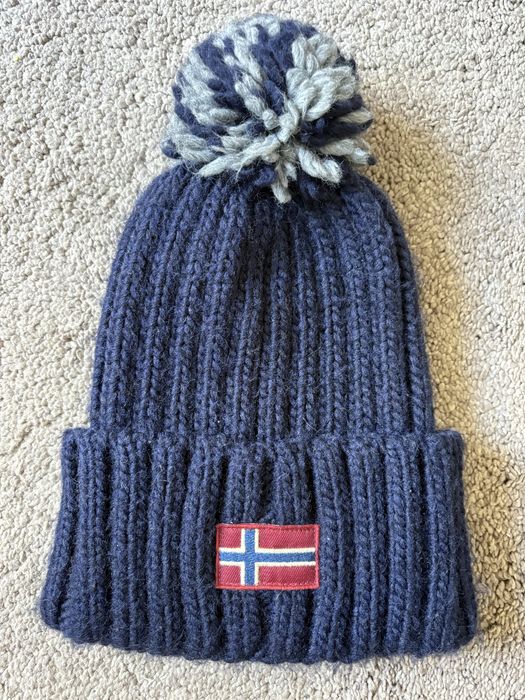 Caciula fes Napapijri