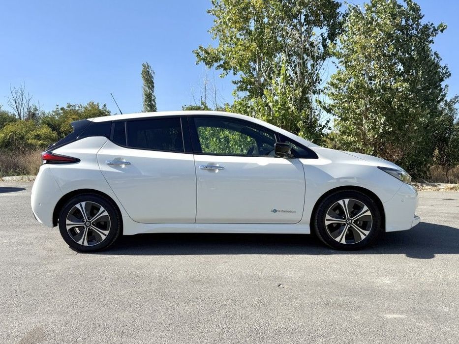 Nissan Leaf 2018 electric, 16.164 € — imagine 4