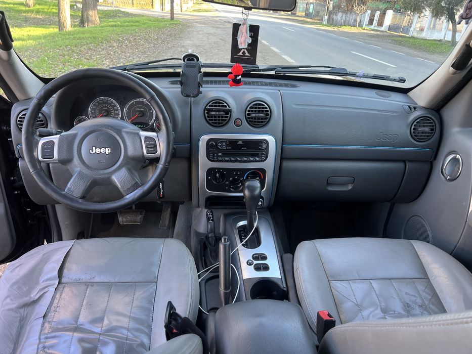 Jeep cherokee 2.8 Autoutilitara