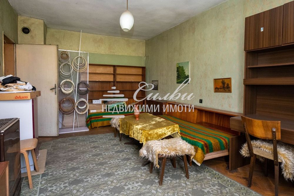 Четиристаен ТУХЛЕН апартамент с ГАРАЖ в  района на Куршун чешма