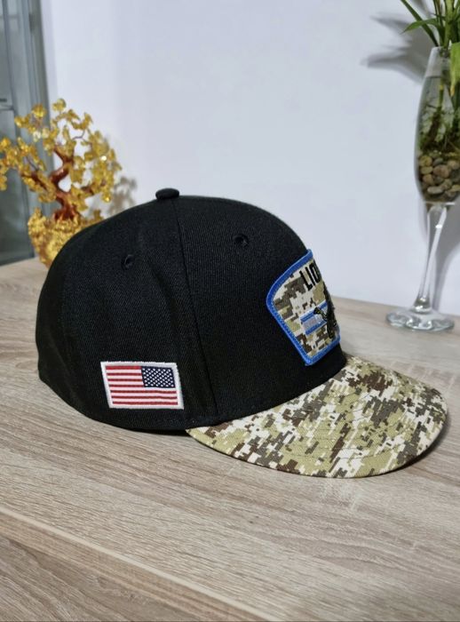 Sapca New Era,NBA/NFL 2 buc NOI, 1 buc ca NOUA