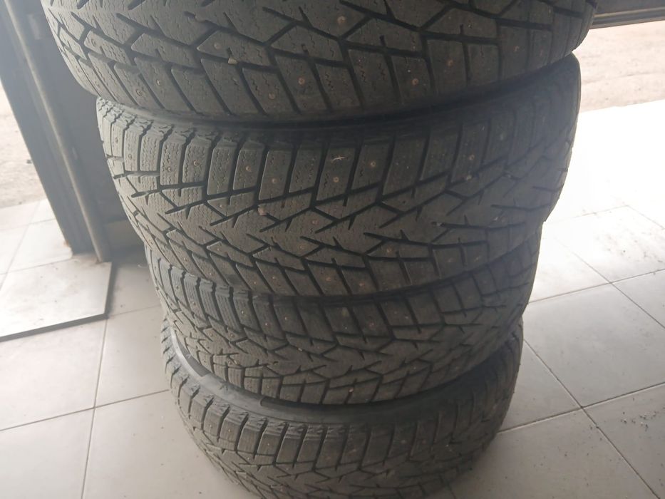 Шины 215 55 r18 б/у