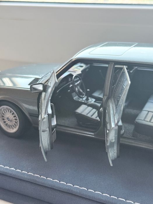 Колекционерски модел BMW M5 E28 AutoArt 1:18