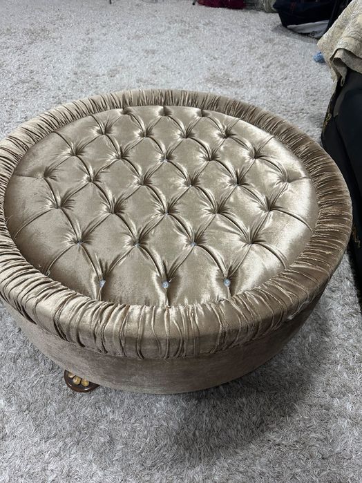 Декоративный стол