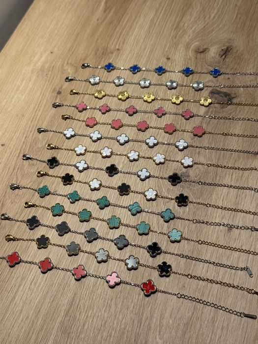 Гривни Детелина Van Cleef Пирон Cartier